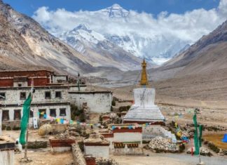 Du lịch Tây Tạng: ghé tham quan tu viện Rongbuk cao nhất thế giới Du lịch Tây Tạng: ghé tham quan tu viện Rongbuk cao nhất thế giới